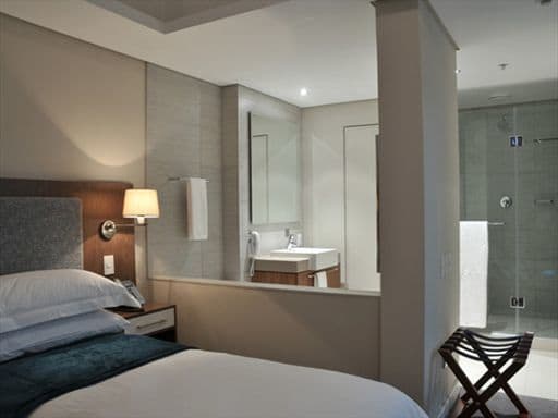 va-waterfront-harbour-bridge-hotel-and-suites_2_L