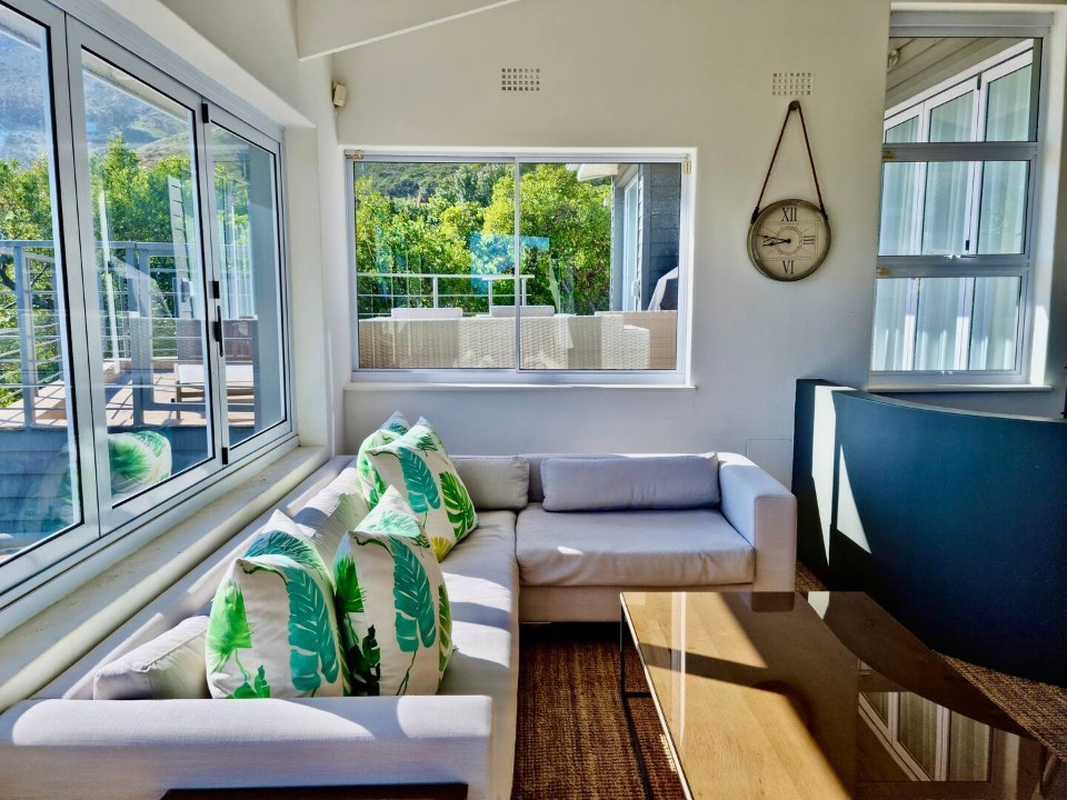 9f82b72d-af51-409d-8280-494f982a722a