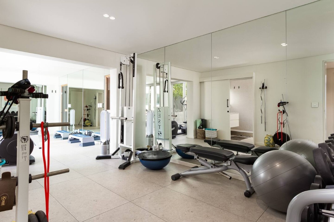 2258c3da-f9db-402e-a3bb-d869823081e7