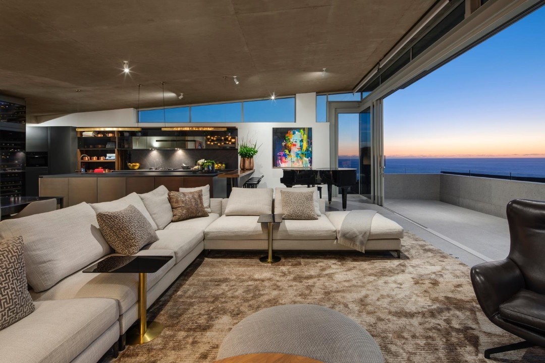 8b528e82-cccd-4d32-9b08-219c805bba3d