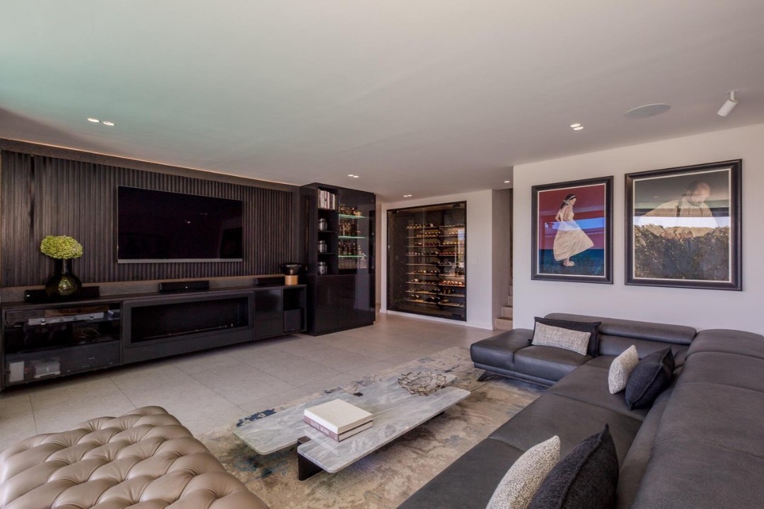 c6404ae7-cacb-4a96-8d0f-947563f4b788