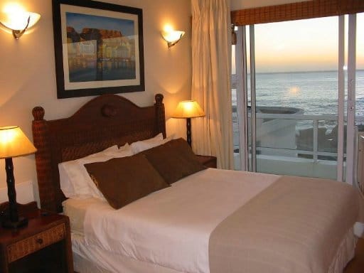 bantry-bay-bantry-beach-luxury-suites_4_L