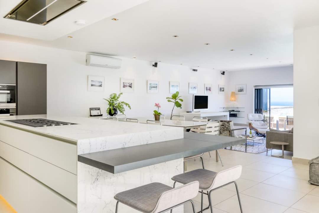 73eae32b-e660-44-t6mdP