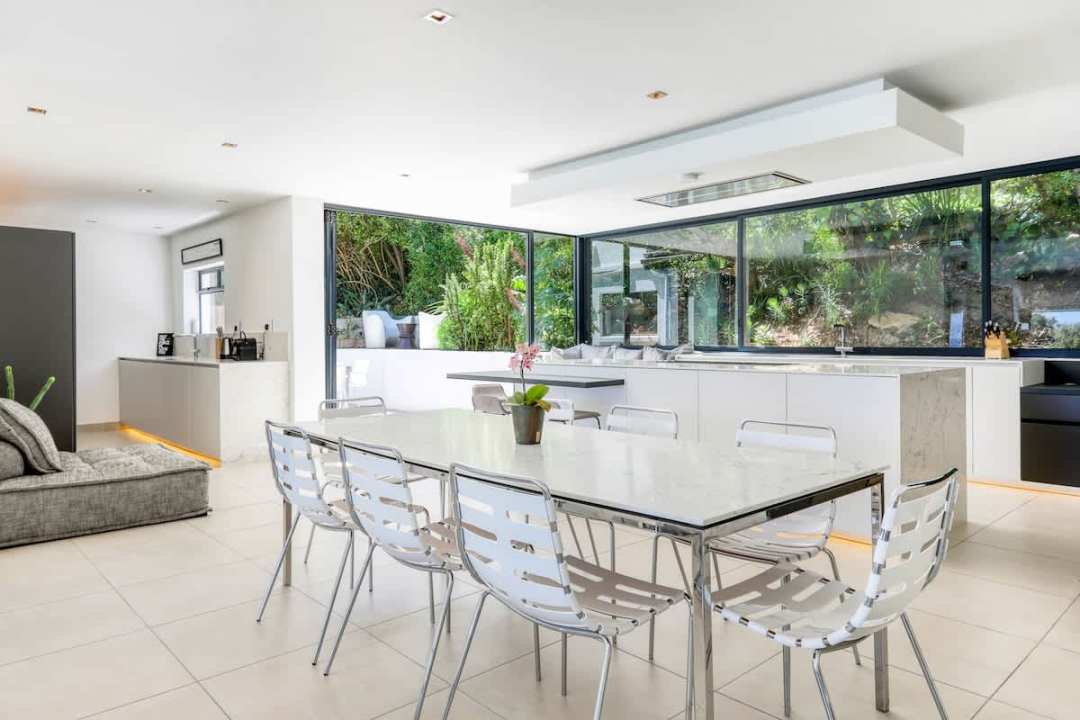 e892f156-477b-4a-a1DaB