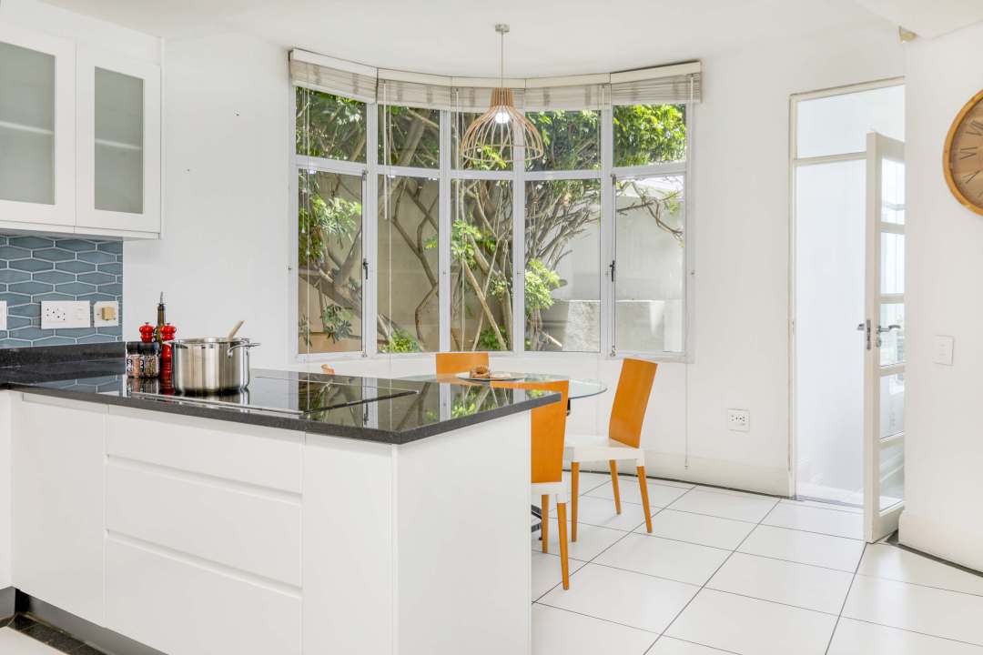 nrznsnbteoumxwukmca4