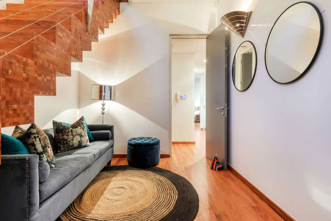 f35f80ee-b635-4d-E_r2M