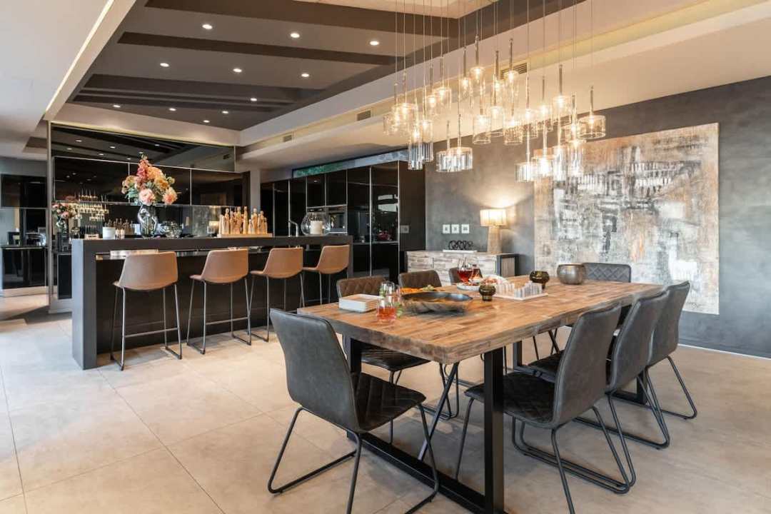 056bbb03-369f-45-71_Dn