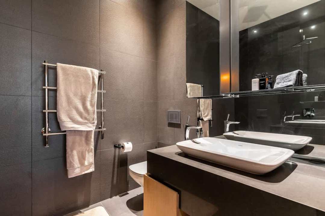 23fee6c8-e900-47-xoAa0