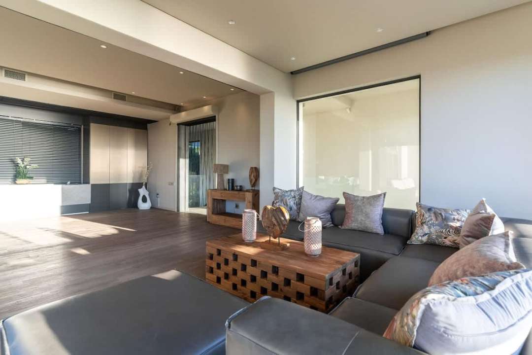 43d5db87-c65e-49-nDM11