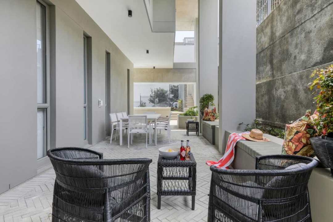 b8398fe0-6294-4c-ZSSuK