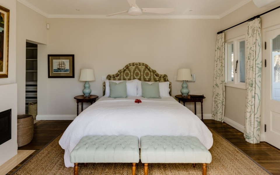 luxury-cape-town-camps-bay-villa-Bedroom-2-with-sea-views-1