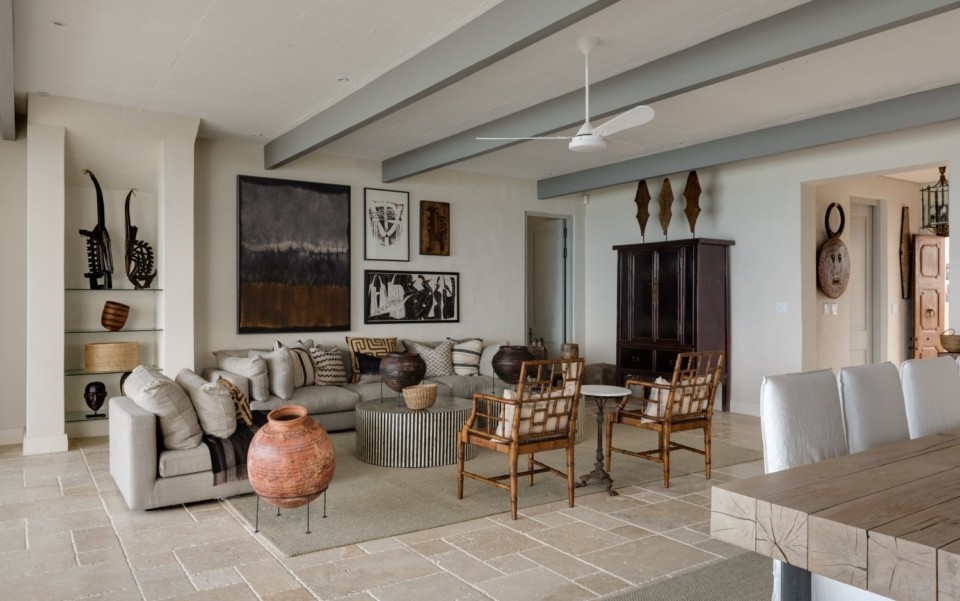 luxury-cape-town-camps-bay-villa-Pavillion-living-and-dining-area