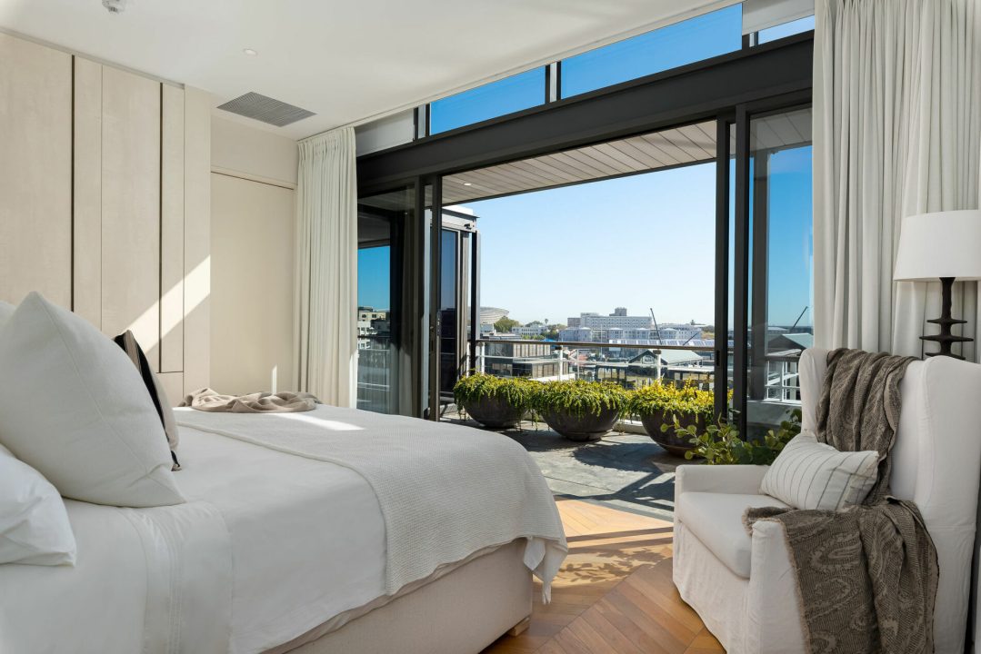 VAWaterfrontAccommodation-601Dovenby13of27