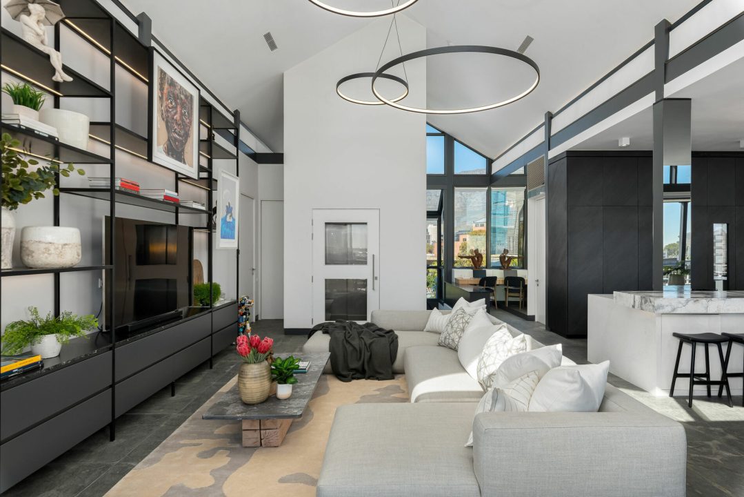 VAWaterfrontAccommodation-601Dovenby19of27