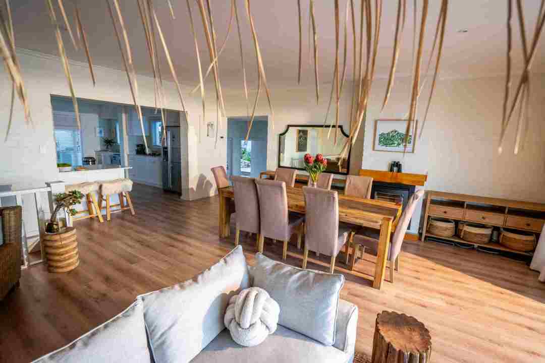 Scarborough-AirBnb-6-scaled_4_11zon