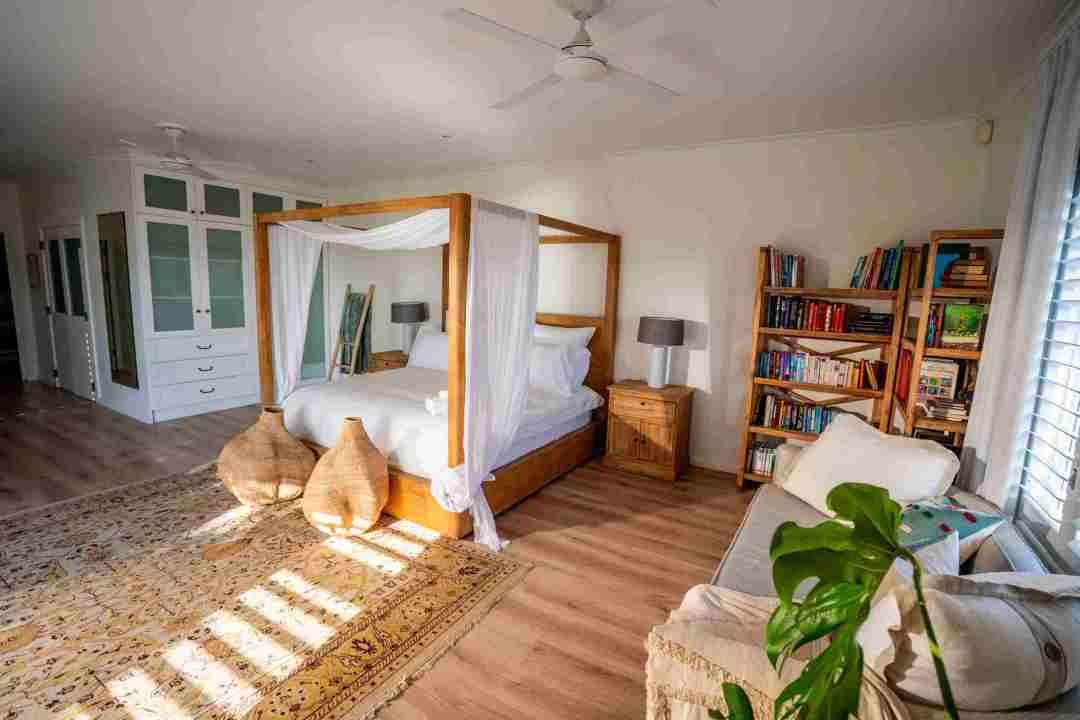 Scarborough-AirBnb-86-scaled_13_11zon