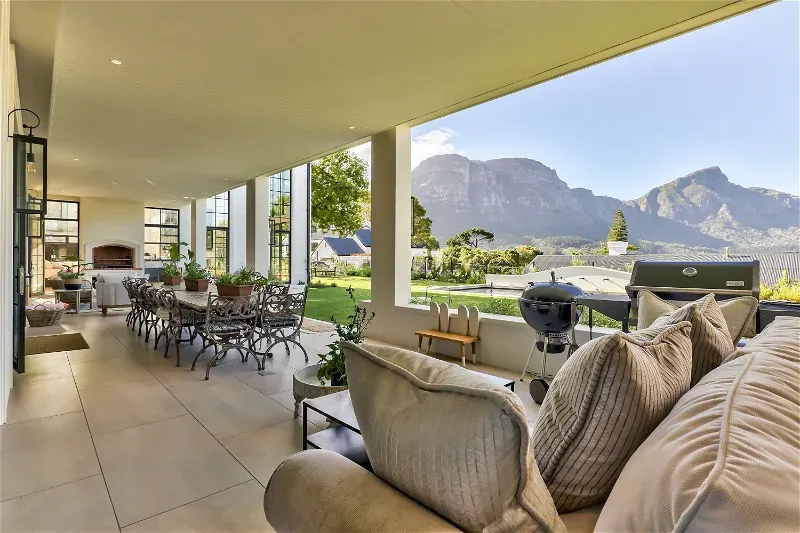 04-09exeter-252e15aca