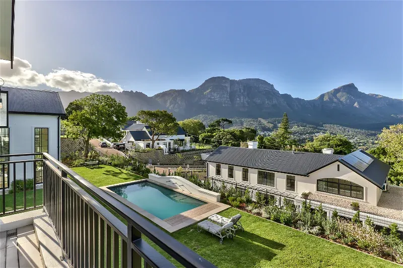 04-09exeter-701214a39