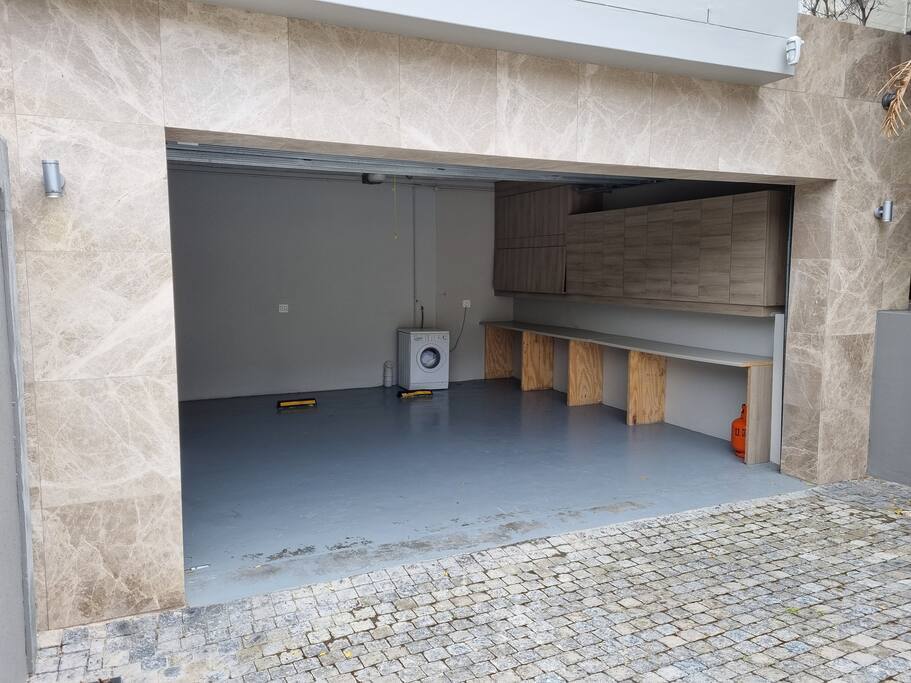 96b12070-2278-4d1e-84b3-0fc8f140afc5