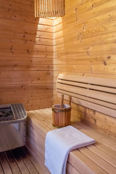 ca695902-a244-41c0-826f-28230fb301ab1