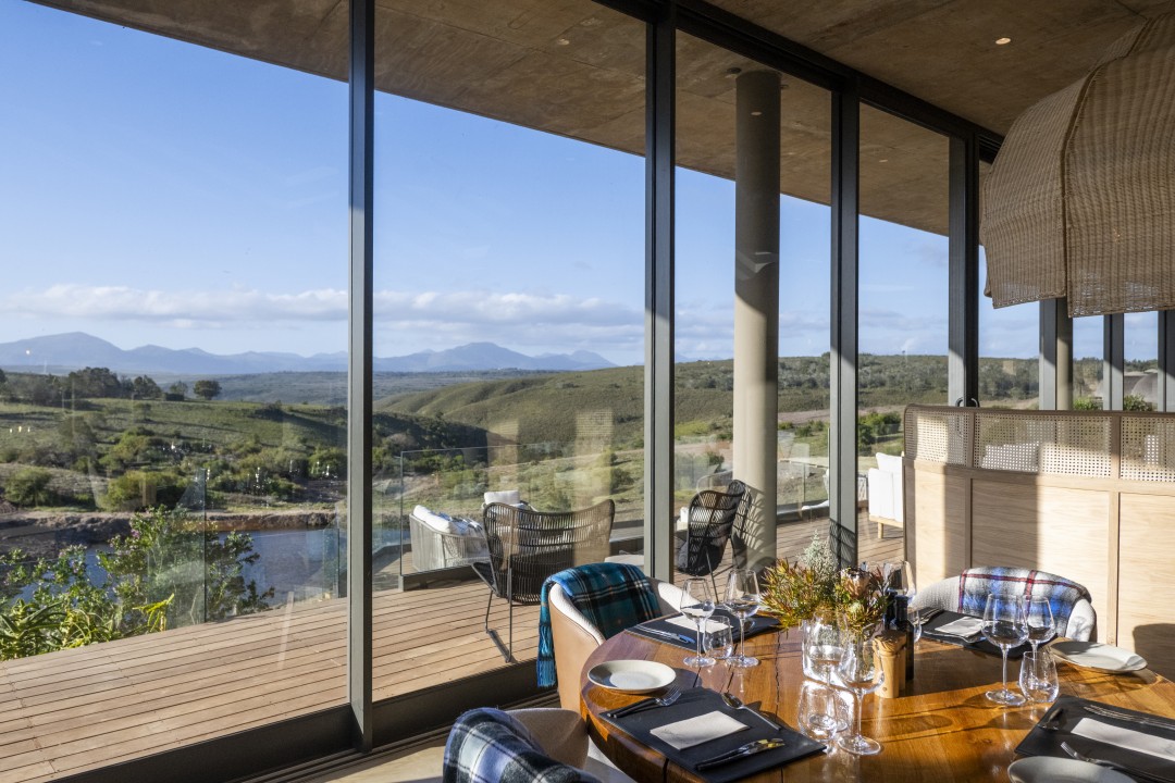 Kwena-Lodge-Dining-5