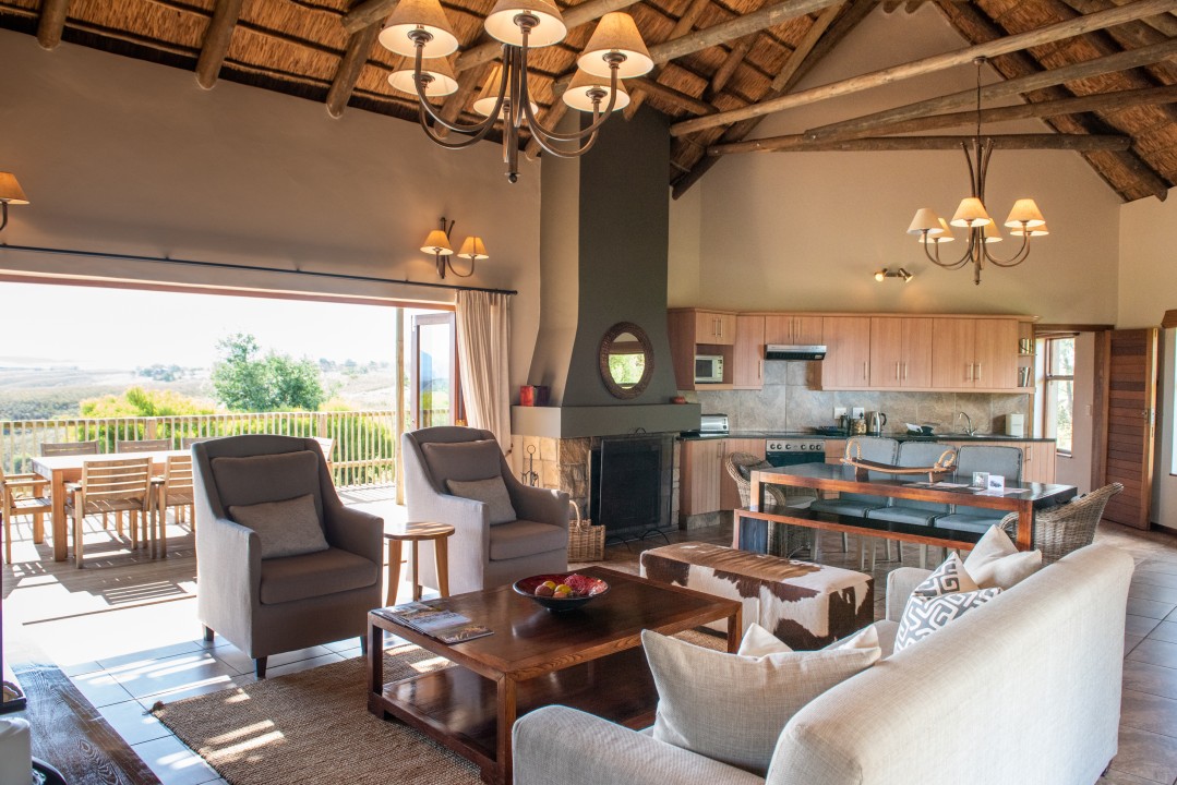 Kwena-Lodge-Villa-6