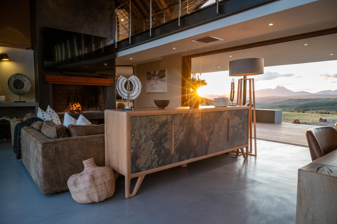 Kwena-Lodge-Villa-Lounge-DSC_2129