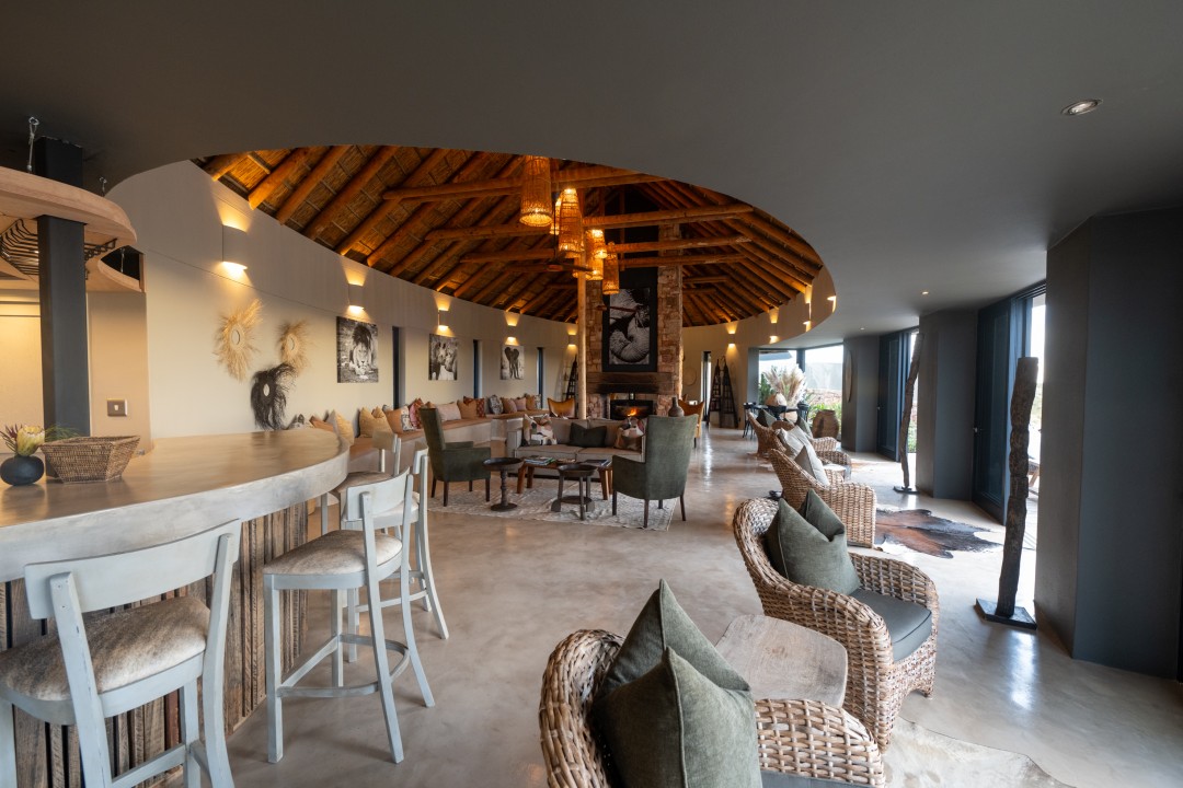 Lehele-Lodge-Lounge_DSC_4338