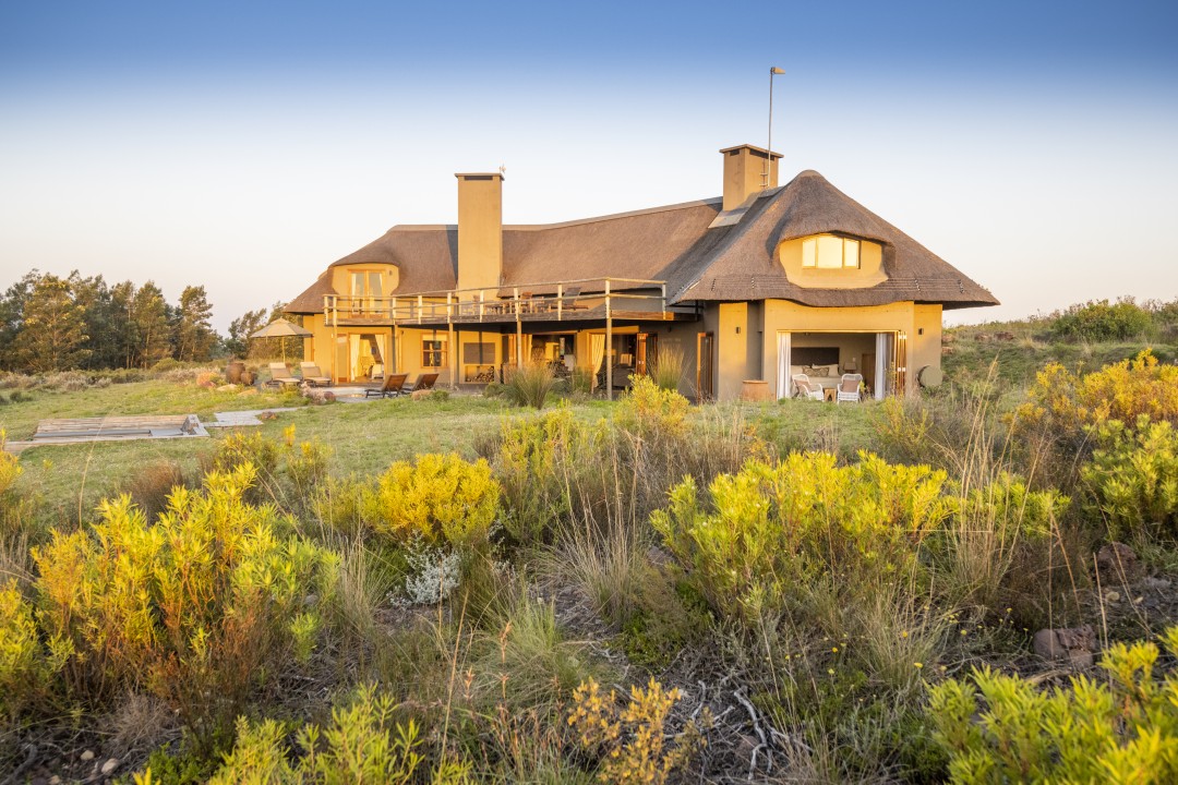 Lehele-Lodge-Villa-Exterior_2