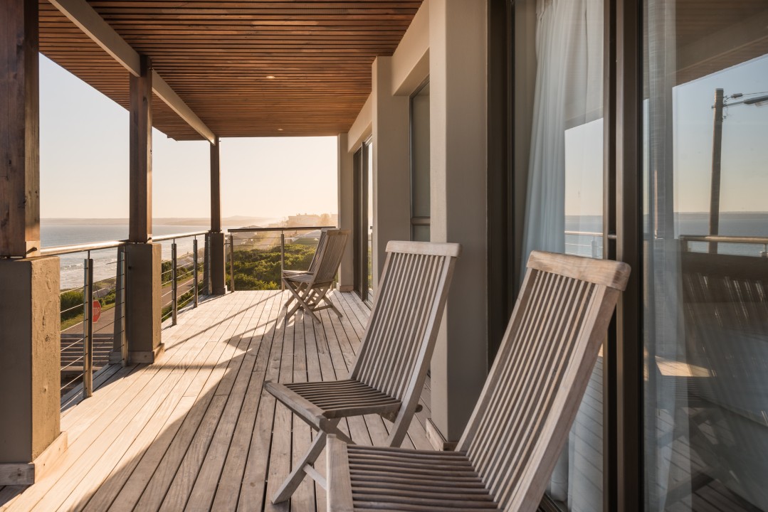 4b9fc8_225ae084e5774b7c8f02091d41fdbb9fmv2