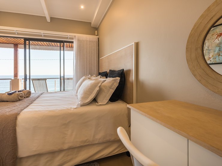 4b9fc8_3926c416858d4572a831aaaa0da43accmv2