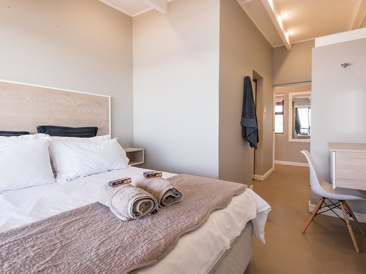 4b9fc8_93df6542e77340edb15574e9c7637820mv2