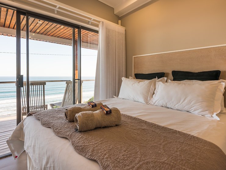 4b9fc8_e9ef60b1dfe247a98fa9db1f07661689mv2