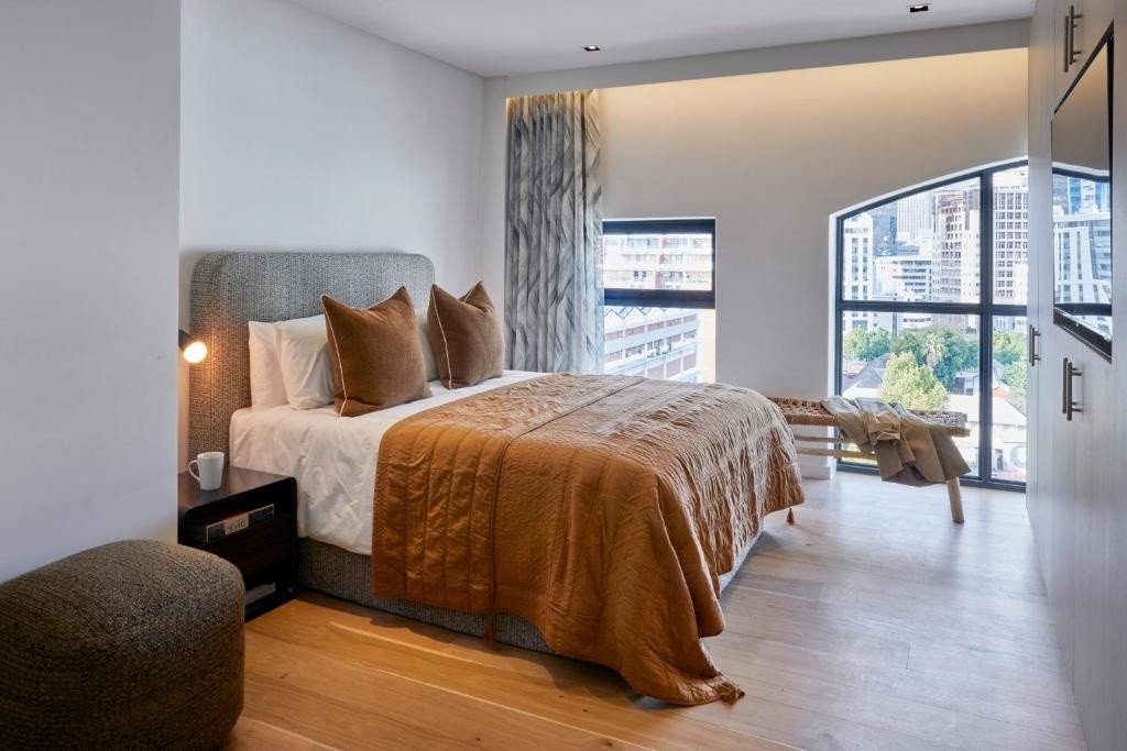 a02c5f51-1e67-4675-9b85-43823ad36a9a