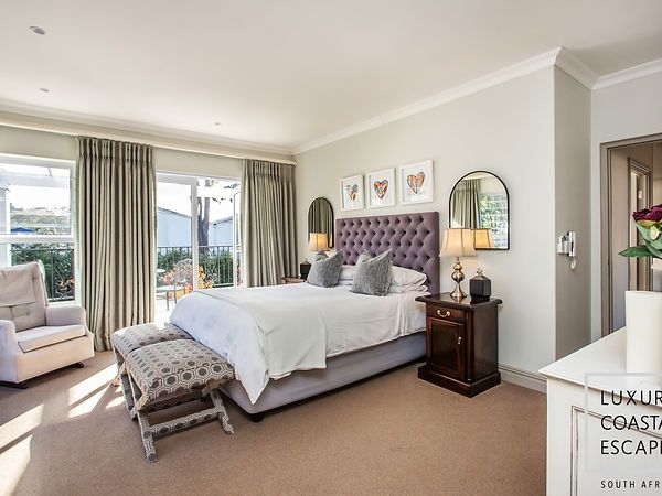 4b9fc8_2d5c3e0b35e74f15a3d9b88e865d3fe7mv2