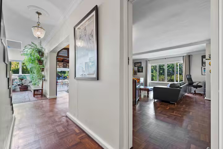 a5ecc5ce-2df8-4736-b557-23df7b2516de