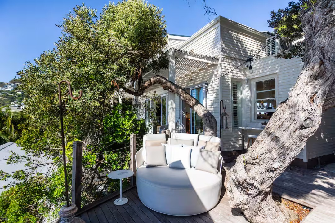 cae46a01-a566-4a78-80a7-8afecc894999